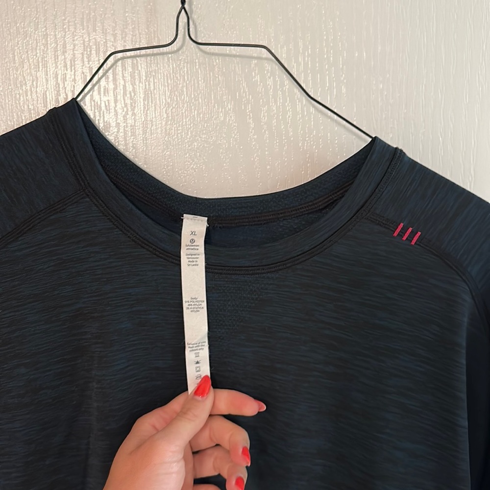 Men’s Lululemon Tee